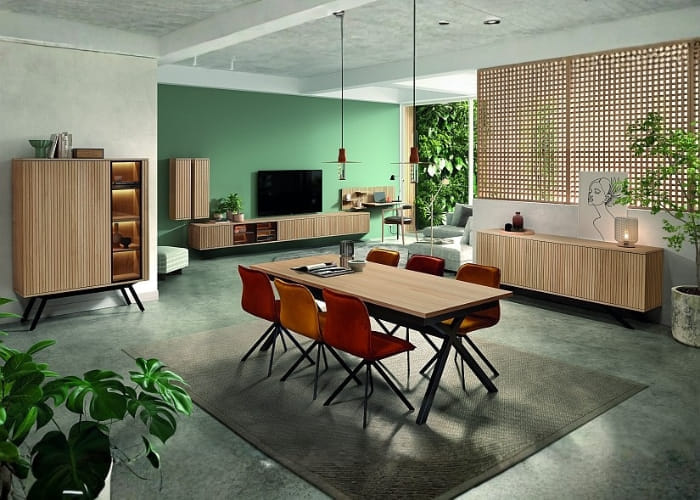Collection Theuns contemporaine, salle à manger en chêne massif avec table aux pieds métal et chaises terracotta